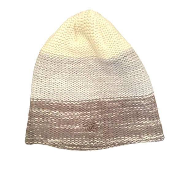 CALIA by Carrie Underwood Accessories - Gently used women CALIA by Carrie Underwood Beanie ombre knit